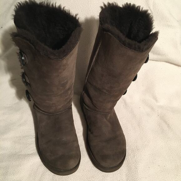 UGG Bailey Button Classic Tall Boots 1873 Button Black Triplet Size 7 Uggs - Picture 6 of 15